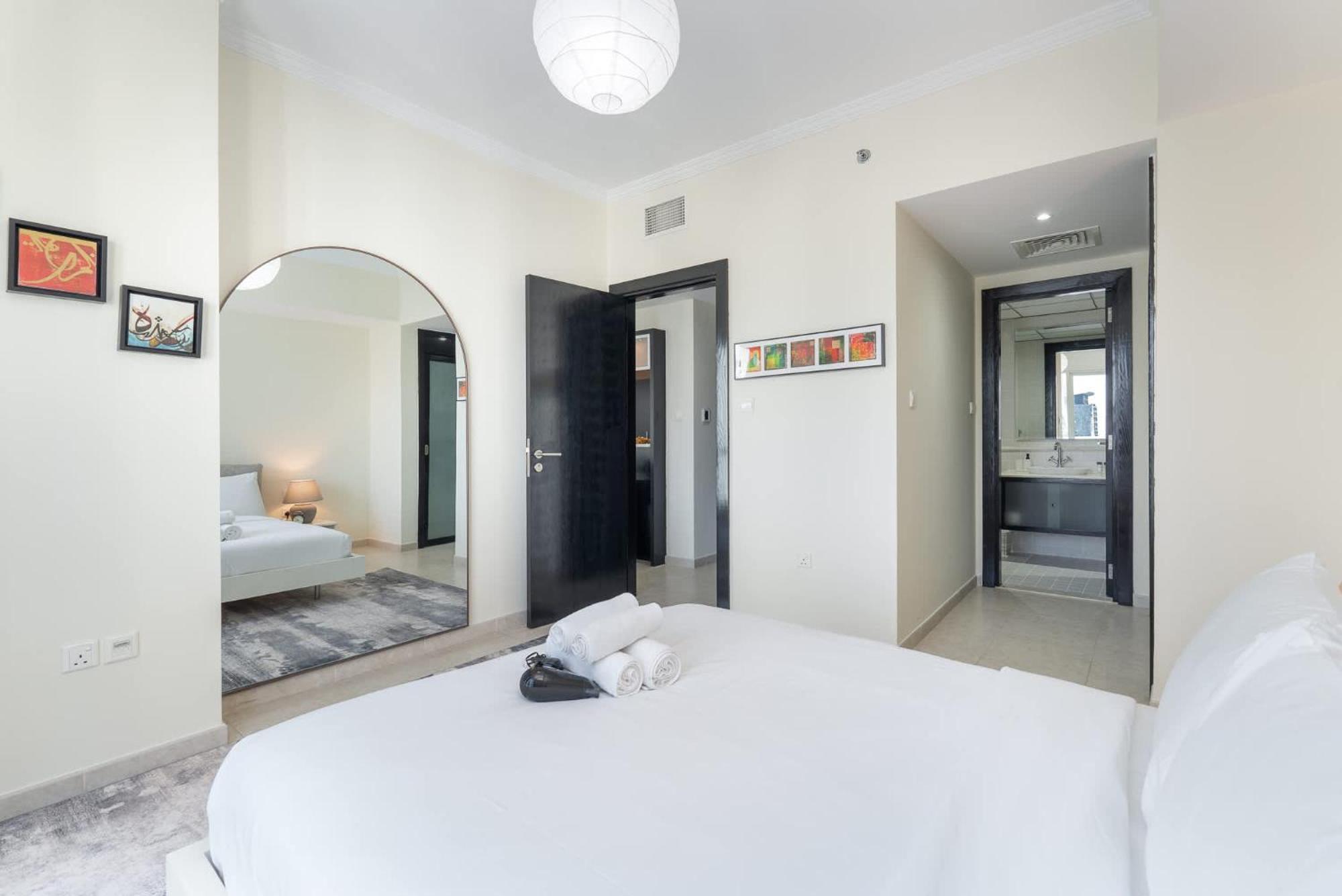 Luxury In Marina's 1 Bed That Sleeps 2 شقة *